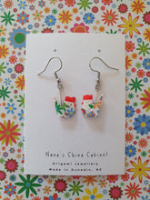 Load image into Gallery viewer, Origami Hens- Folk Art